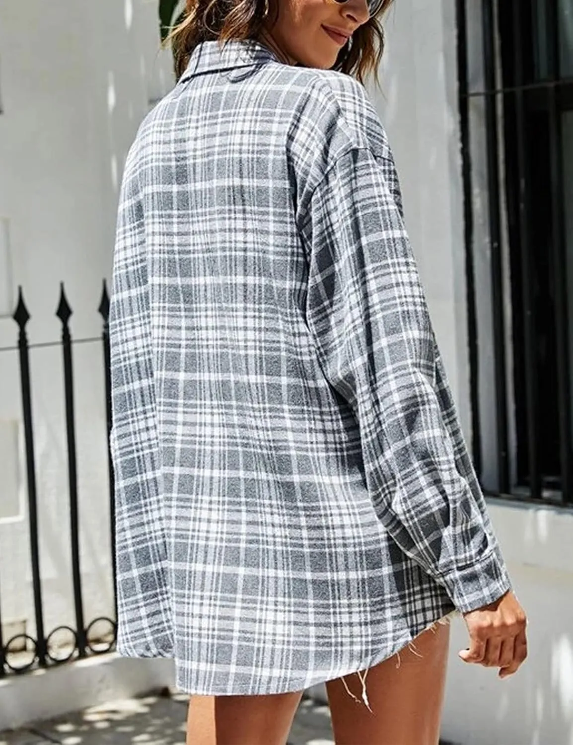 Womens Classic Plaid Shirt Long Sleeve Cotton Button Down Up Shirts Stylish Oversized Loose Fit Blouse V Neck Tops